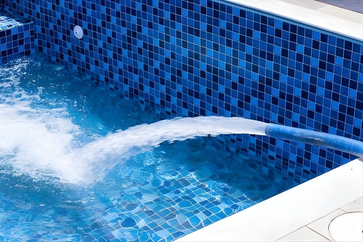 Ouverture de piscine par Aquazuro